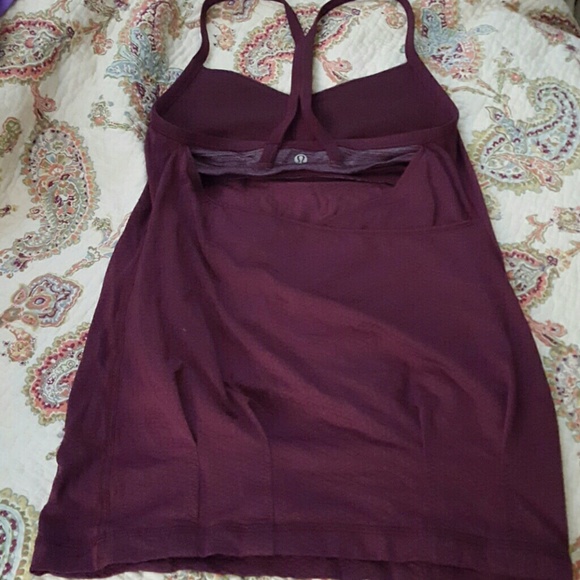 Lululemon - Picture 3 of 3